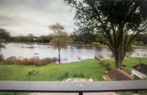 Brighton Casa | Waterfront House. Minutes to Legacy Center; 25 minutes to the Big House!