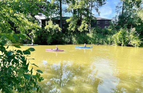 Tonawanda Casa | Waterfront house near the Niagara Falls/Canal/Canadian Border