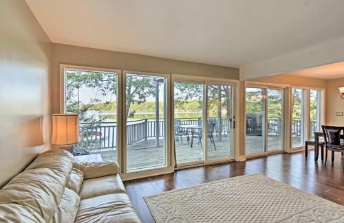 Johannesburg Casa | Waterfront House with Dock and Deck on Little Bear Lake