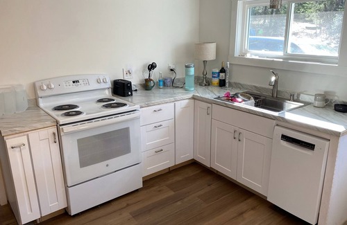Shapleigh Casa | Waterfront House with sandy beach and plenty of parking!