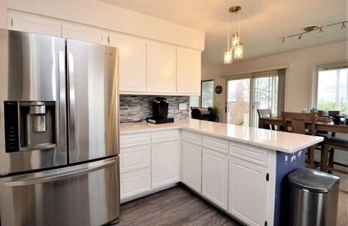 East Quogue Casa | ¡NUEVO EN EL MERCADO! Waterfront Hamptons Vacation Retreat con muelle