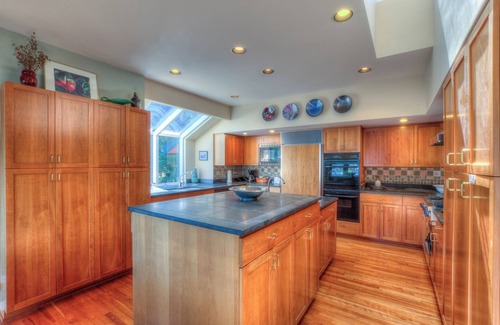 Eastsound Casa | Waterfront! - Incredible views; Private rocky beach; Gourmet Kitchen; Spa/Sauna