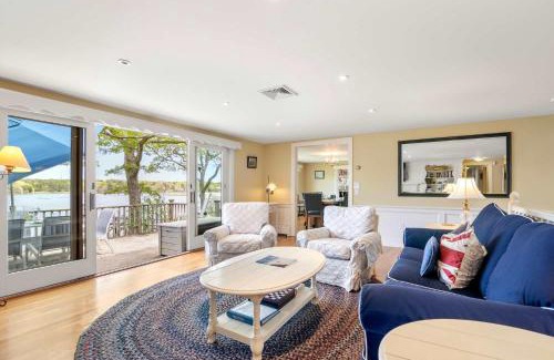 South Yarmouth Casa | Waterfront Incredible Views and Private Dock