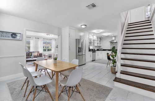 Bay Crest Park Casa | Waterfront Canal Home 6BR / 4. 5HAB / piscina / 16 + invitados