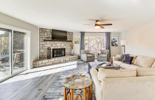Hot Springs Village Casa | Waterfront Lake Coronado Home with Deck and Views