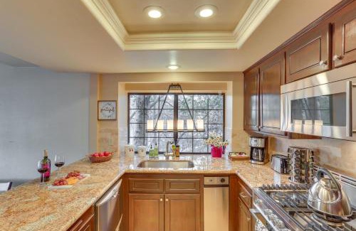 Lake Arrowhead Casa | Waterfront Lake Arrowhead Townhome with Balconies!
