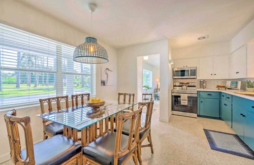 Tavares Cabaña | Waterfront Lake Dora Escape w/ Private Dock & Slip