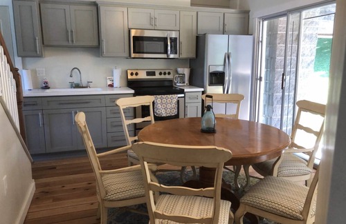 Hiwassee Cabaña | Waterfront Lake Home (Claytor Lake) near VT and RU