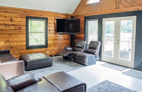 Semora Casa | Waterfront Lake Home with Huge Dock!