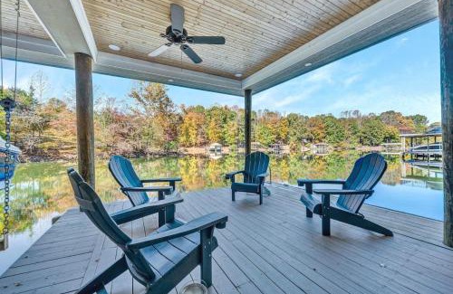 North Shore Casa | Waterfront Lake House Ideal Dock for Boats, Swimming, Fishing