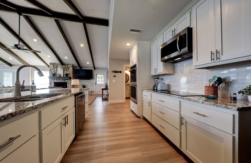 Canyon Lake Casa | Waterfront Lake House With Hot Tub & Firepit