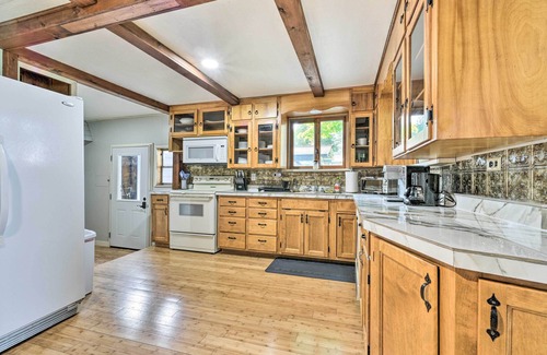 Forestville Cabaña | Waterfront Lake Huron Getaway: Private Beach!
