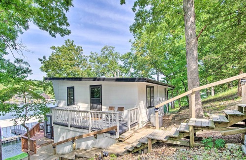 Lake Ozark Cabaña | Waterfront Lake Ozark Retreat w/ Dock + View!