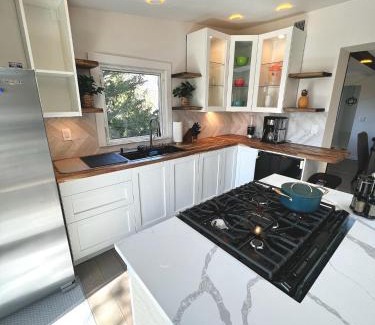 Clinton Casa | Waterfront Lakehouse Getaway in Clinton with HOT TUB