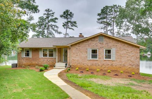 Chapin Casa | Waterfront Lakehouse with Private Dock and Fire Pit!