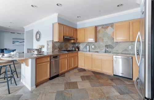 Channel Islands Condominio | Waterfront Living at the Beautiful Oxnard Marina