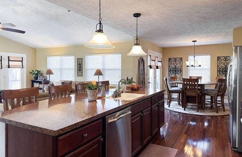 Maynardville Casa | Waterfront living with private dock, private boat launch, kayaks & firepit