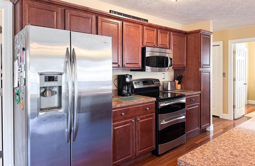 Maynardville Casa | Waterfront living with private dock, private boat launch, kayaks & firepit