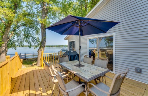 Lodi Casa | Waterfront Lodi Vacation Rental on Lake Wisconsin!