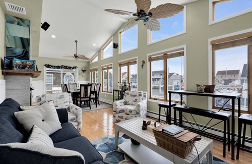 Bayville Casa | Waterfront Luxury Home with HEATED POOL, Outdoor Shower, sleeps 8