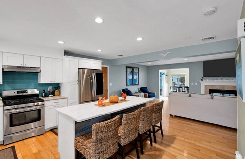 Bayville Casa | Waterfront Luxury Home with HEATED POOL, Outdoor Shower, sleeps 8