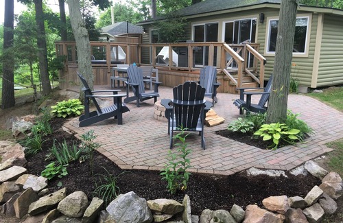 Lansdowne Cabaña | Waterfront Luxury for 5 Private Hot Tub Pet Friendly Retreat