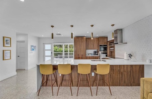 Lauderdale Harbours Casa | Waterfront & Marble Heated Pool 1.3mi to ConvCtr