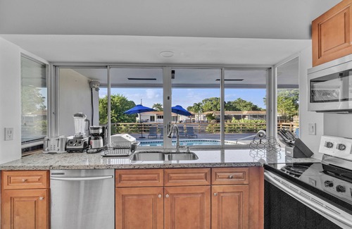 Ojus Casa | Waterfront Miami Home with Heated Pool
