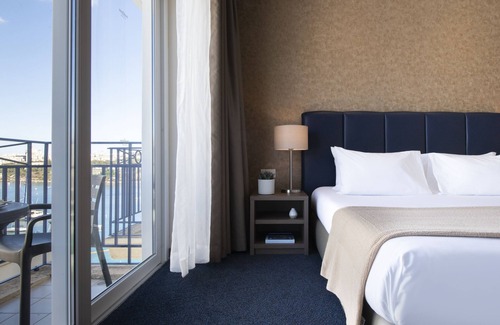 Sliema Hotel | Waterfront