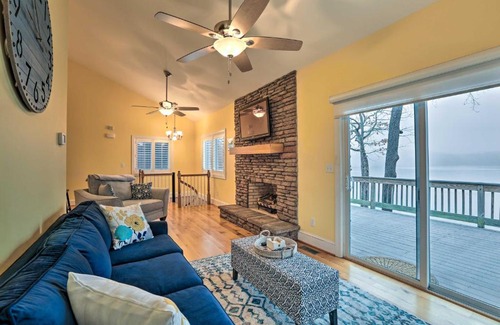 New London Casa | Waterfront New London Abode with Grill and Kayaks!