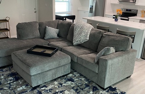 Surfside Estate Casa | Waterfront, Newly renovated House, Open floor plan, Garage, near Canaveral