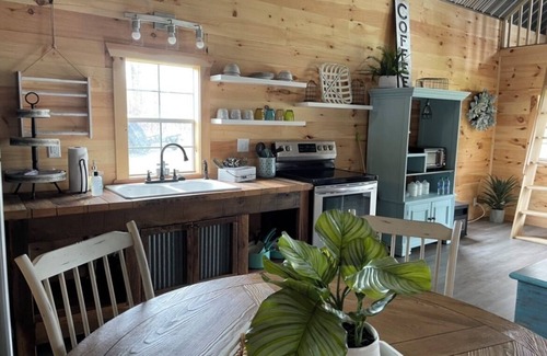 Mount Liberty Cabina | Waterfront Oasis Deep in Nature