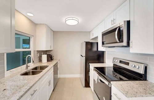 Port Charlotte Casa | Waterfront Oasis w/ Pool & Putt