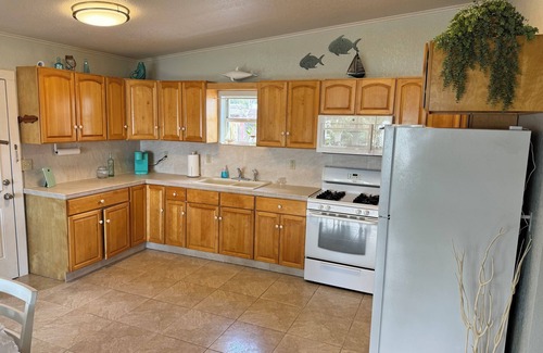 Roseland Casa | Waterfront Oasis