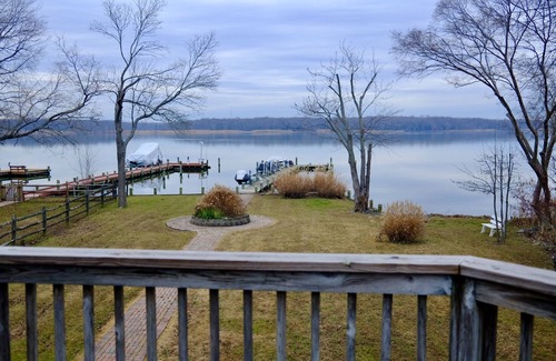 Middle River Casa | Waterfront Oasis w/ Private Dock, 3BR/2BA