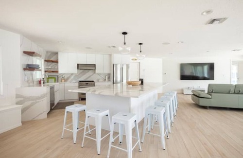 Forest Isles Casa | Waterfront oasis with pool