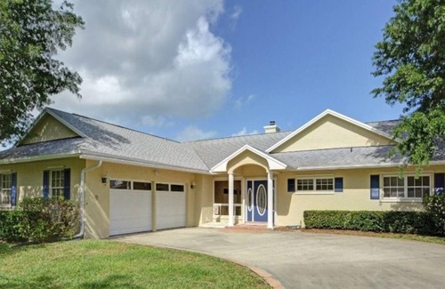 Florida Ridge Casa | Waterfront Oasis con acceso a aguas profundas