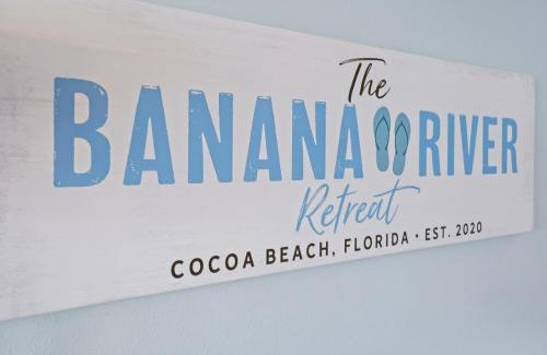 Cocoa Isles Casa | Waterfront Oasis1 blk to beach-Kayaks-Game room