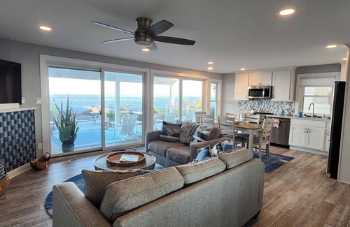 Anglesea Condominio | Waterfront Ocean & Bay, "New" No steps, Peaceful Views / 7+ Night Discounts