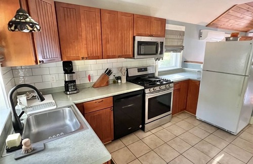 Windham Cabaña | WATERFRONT ON PETTENGILL POND