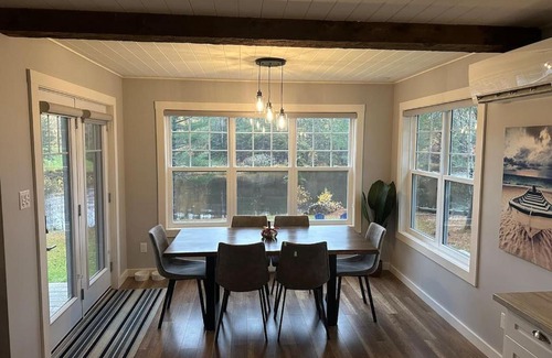Rexton Casa | Waterfront Organized Well Stocked