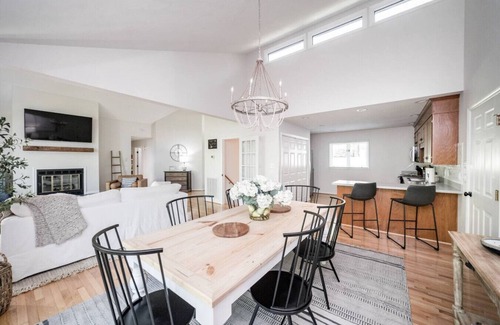 North Shore Casa | Waterfront, Paddle Boards/Kayaks & FirePit, Pet