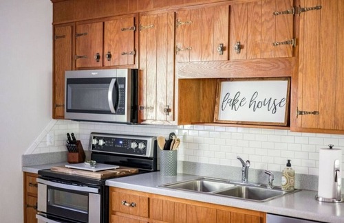 North Shore Casa | Waterfront, Paddle Boards/Kayaks & FirePit, Pet