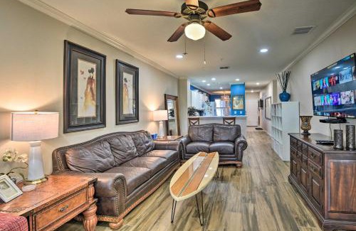 Palm Coast Apartamento | Waterfront Palm Coast Condo with Boat Dock and Pool!