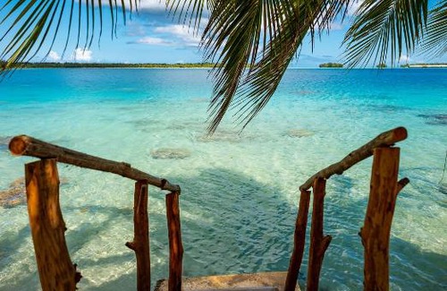 Bora Bora Casa | Waterfront paradise 2 br; stunning sunsets