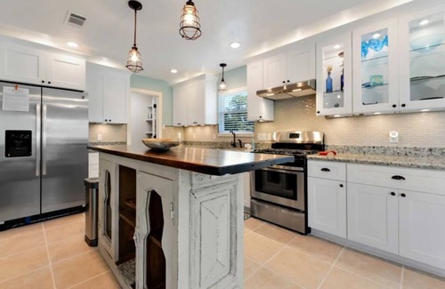 Pass Christian Casa | Waterfront Pass Christian Home w/ Bay Access!