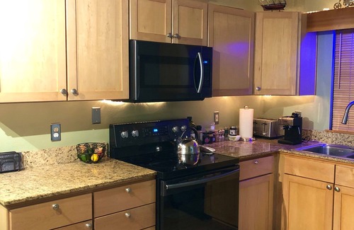 Northwest Portland Condominio | Waterfront Pearl Condo with Awesome River Views, w/Parking