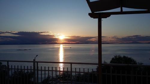 Saronida Apartamento | Waterfront Penthouse