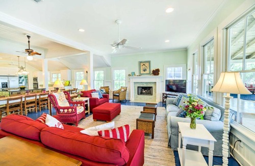 Perdido Beach Casa | Waterfront Perdido Beach House with Canoes and Kayaks!