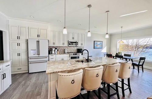 Barium Springs Casa | Waterfront Pool Outdoor Kitchen Sauna BOAT AVAIL